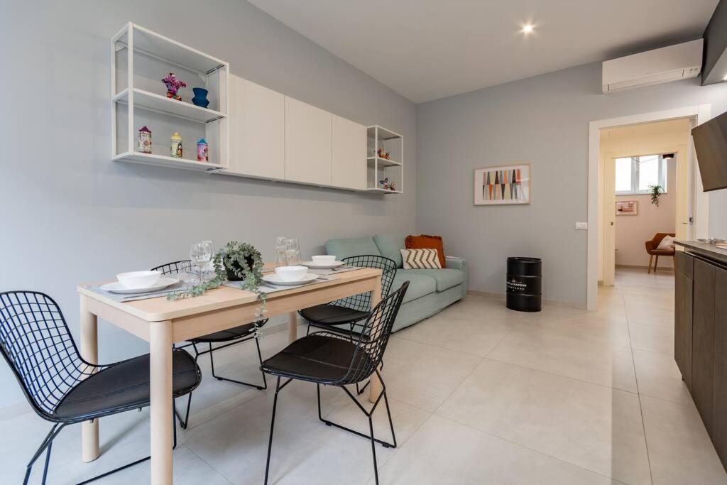 Champagne Loft Apartment Милано Екстериор снимка