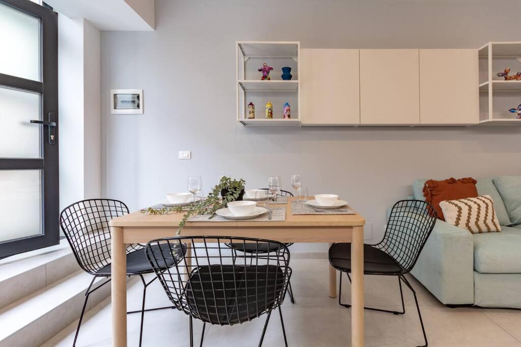 Champagne Loft Apartment Милано Екстериор снимка